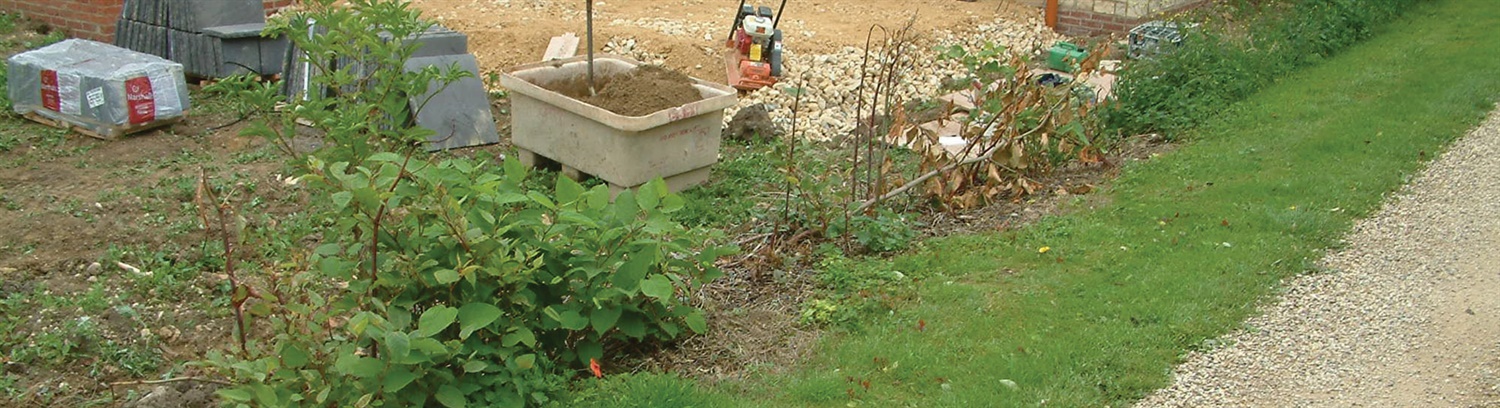 Gardeners  Tackling Invasive Weeds & Plants Banner - Property Care Association